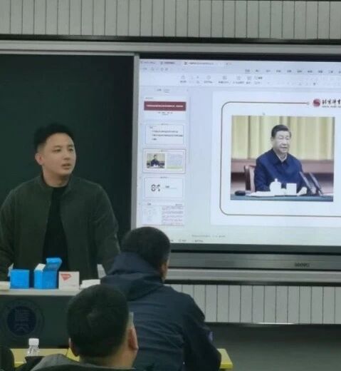 7fb59eeb79a24b25a1393f05ddcb742e.jpg 7fb59eeb79a24b25a1393f05ddcb742e.jpg